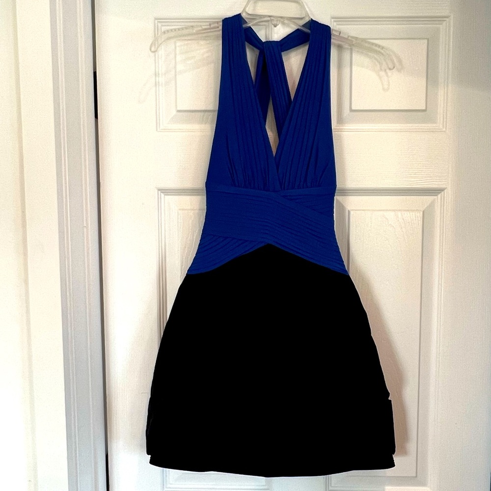 BCBG MAXAZRIA formal short dress!